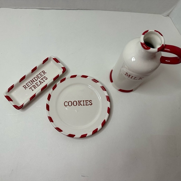 Strawberry Street 3 Piece Set Santa’s Treats - Picture 1 of 9